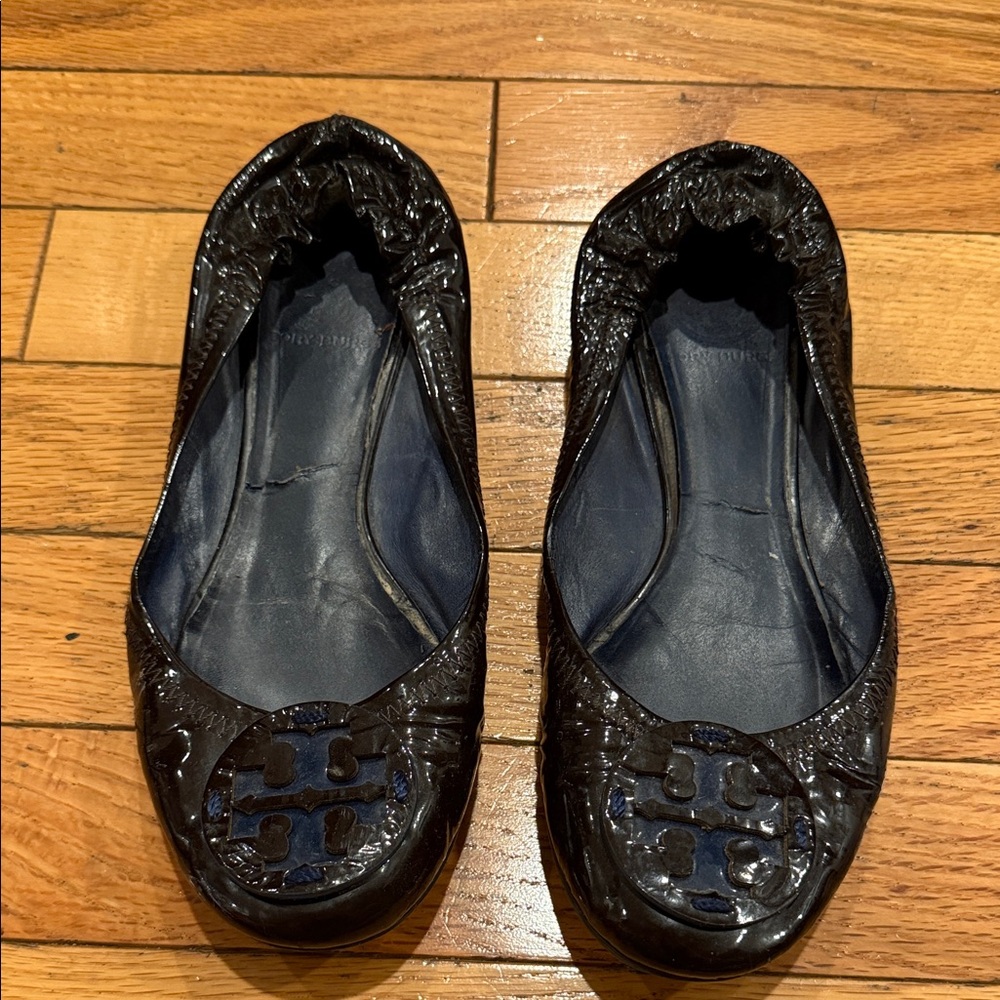 Tory Burch Glossy Brown Flats